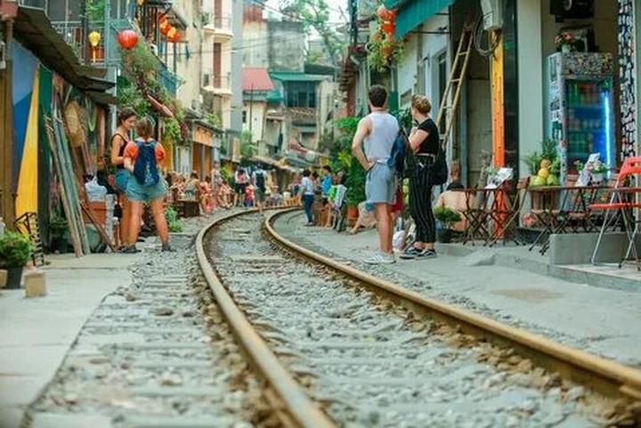 Hotspot Matrix và Cá Phổi Tây Phi: Sự Hợp Tác Để Bảo Vệ
